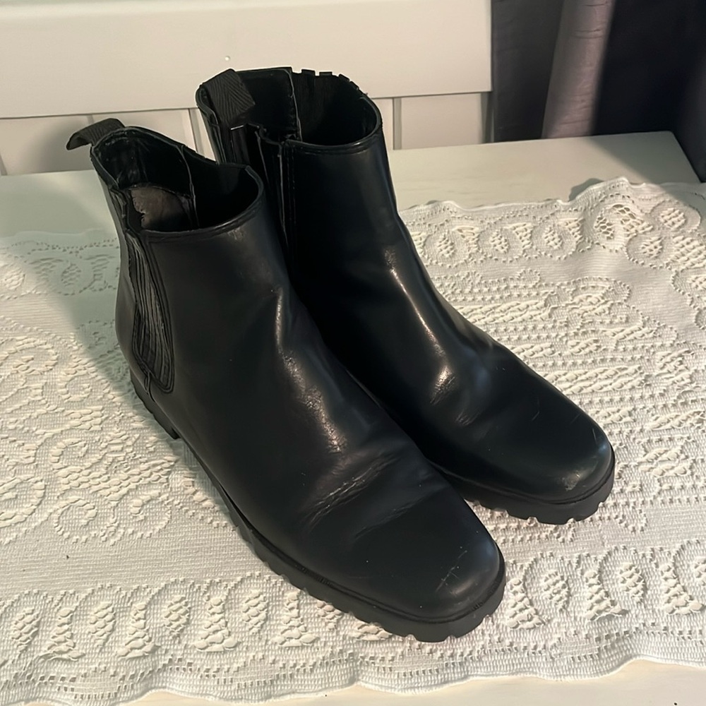 Ralph Lauren Black Leather Jackie Chelsea Moto Ankle Boots Booties Lug Sole 7.5